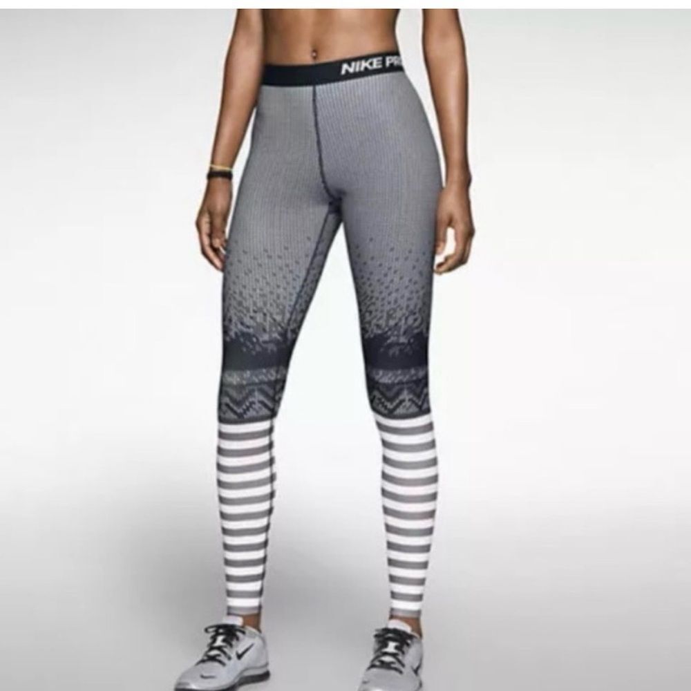 Nike Pro Hyperwarm Engineered Compression Tight